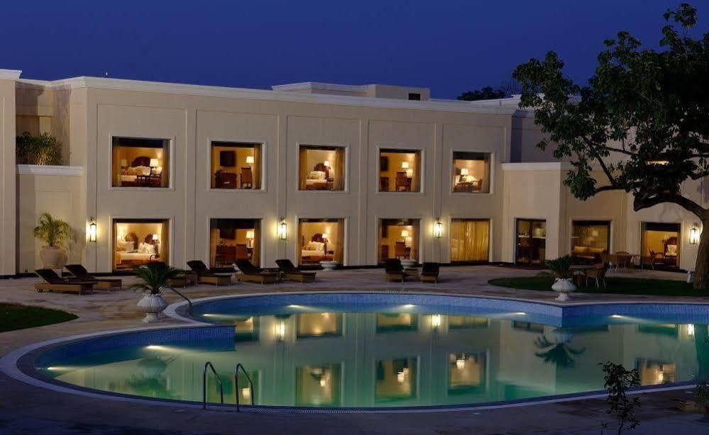 The Lalit Traveller Khajuraho Hotel Ngoại thất bức ảnh